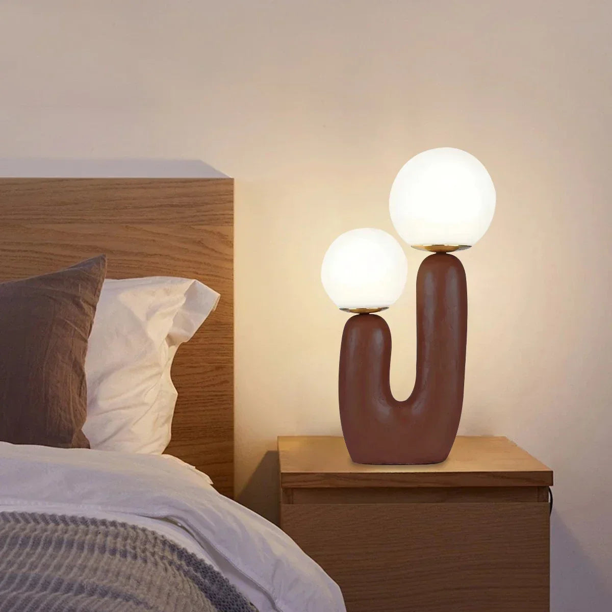 Rau strukturierte Harztischlampe | Desfino