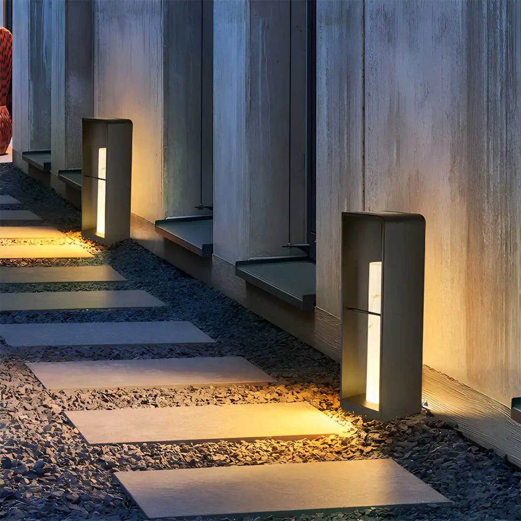 Rectangular Lawn Outdoor Lamp for Gardens | Desfino