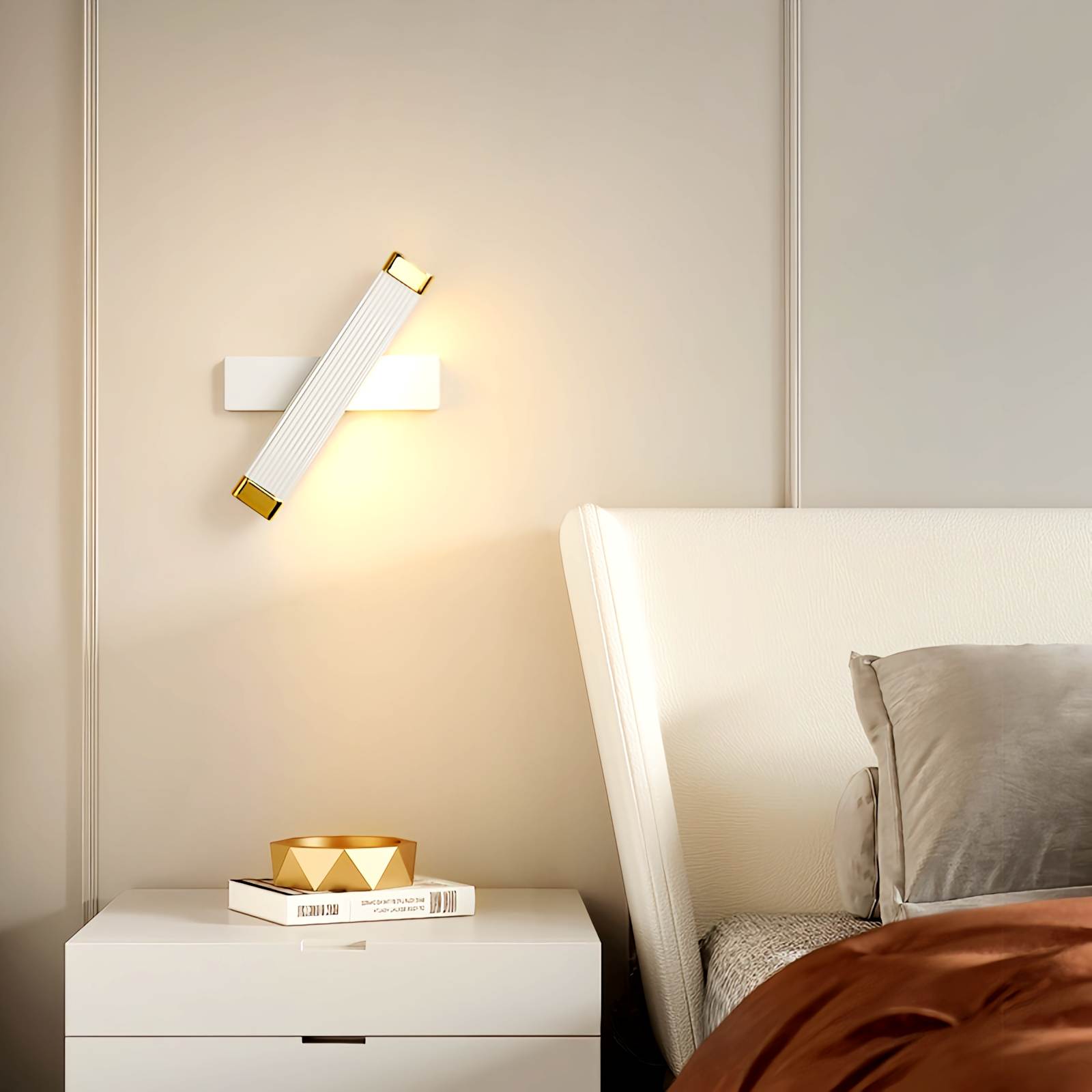 Rotatable Roman Column Wall Lamp | Desfino