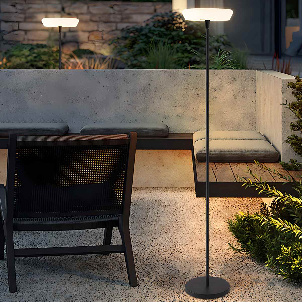 Outdoor Solar LED Floor Lamp for Garden | Desfino