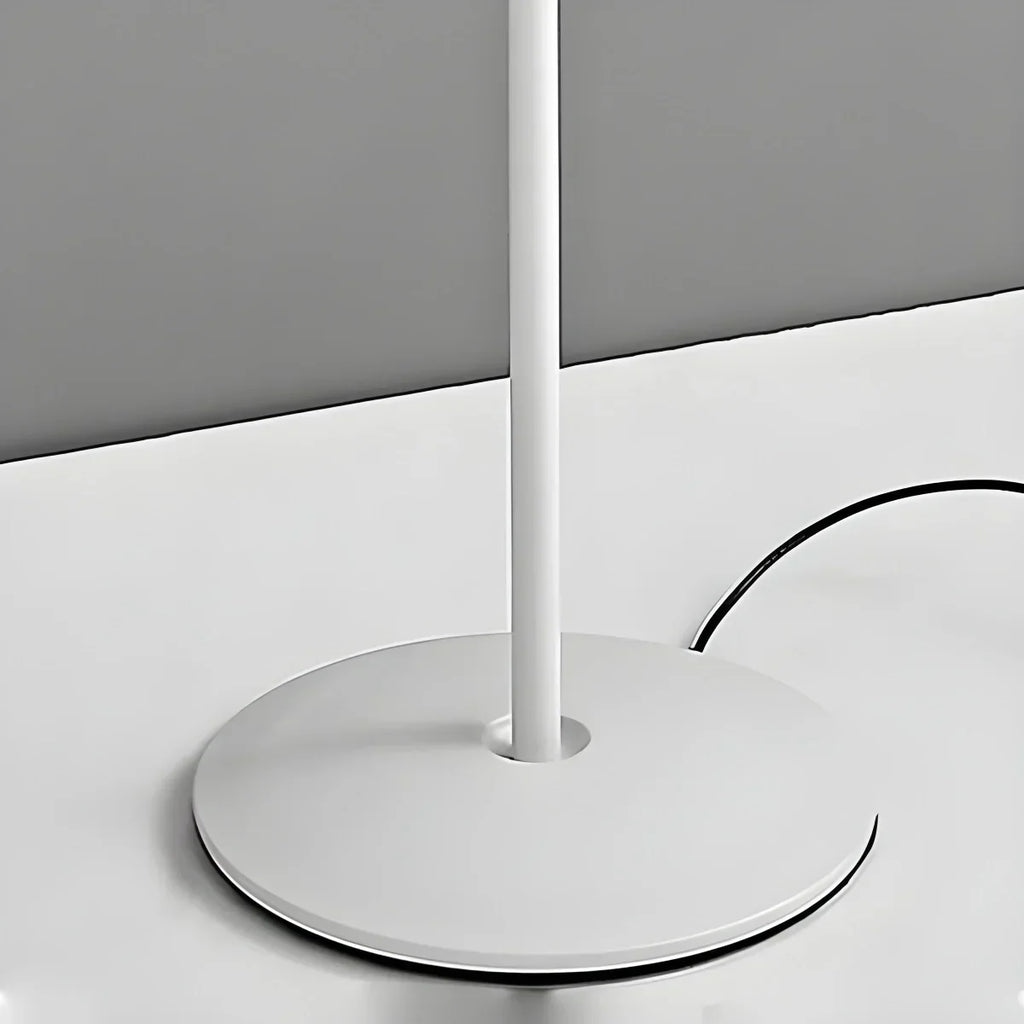 Moderne spanische Designer-Stehlampe | Desfino