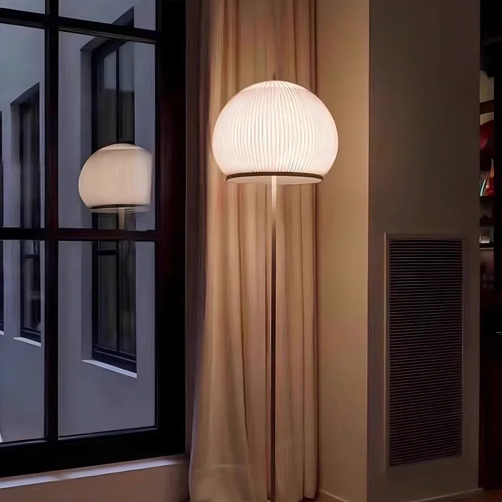 Moderne spanische Designer-Stehlampe | Desfino