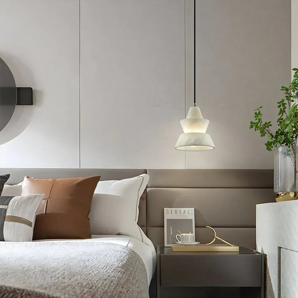 Spanische Pendelleuchte aus Alabaster und Nachttischlampe | Desfino