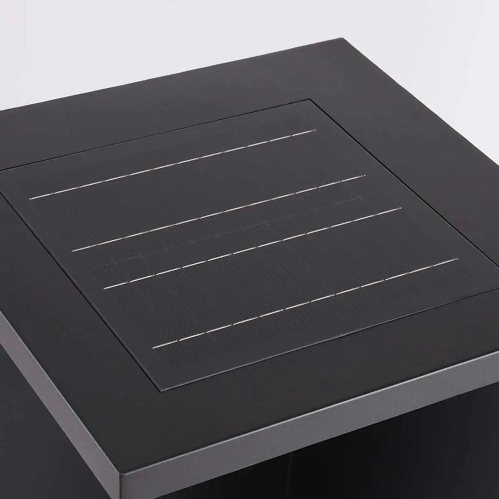 Solar-Stehlampe als Tisch und Hocker | Desfino