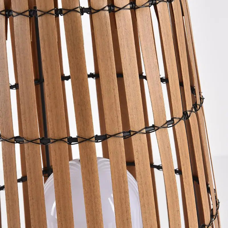 Tengbian Portable Lawn Outdoor Lamp | Desfino