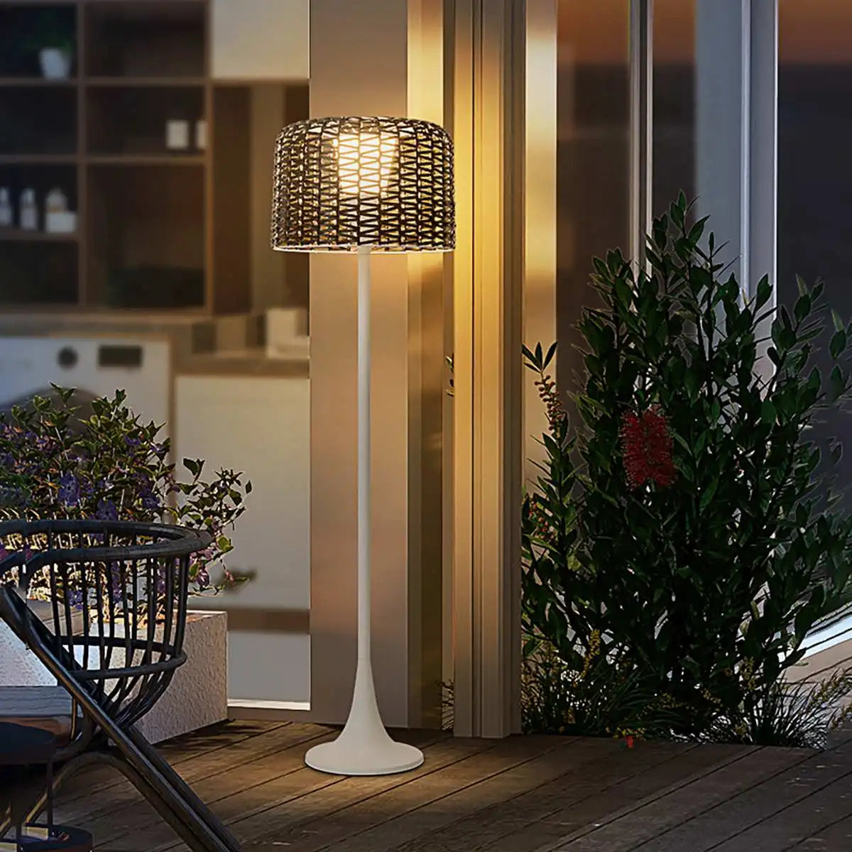 Geflochtene Ranken-Stehlampe für den Außenbereich | Desfino