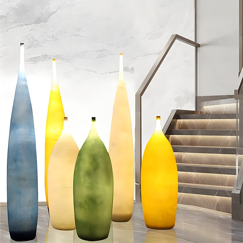 Bunte Vasen-Stehlampe für den Außenbereich | Desfino
