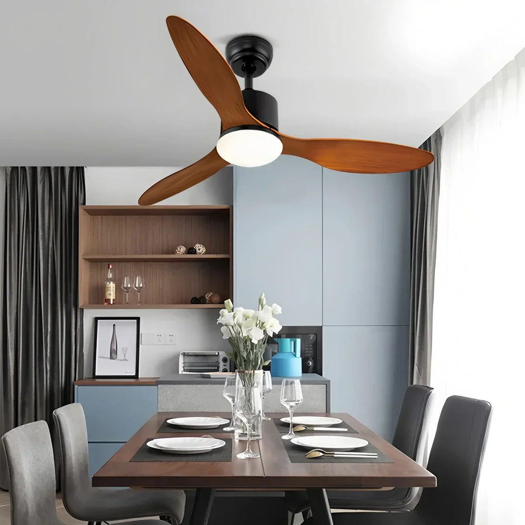 Moderner Deckenventilator mit 3 Flügeln und Licht | Desfino