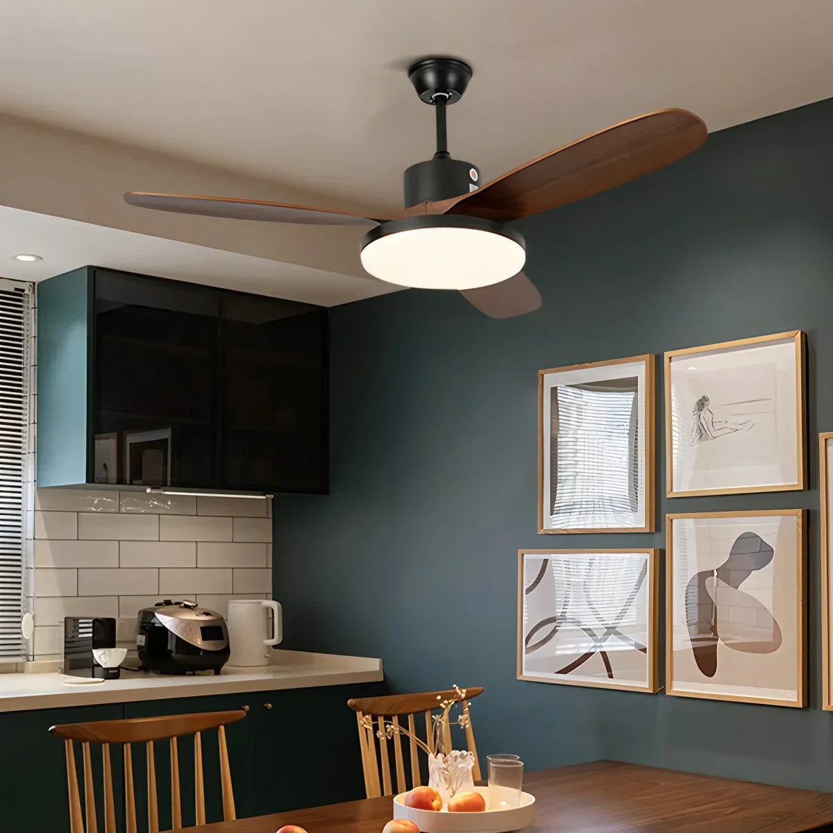 Deckenventilator mit 3 Holzflügeln und Licht | Desfino