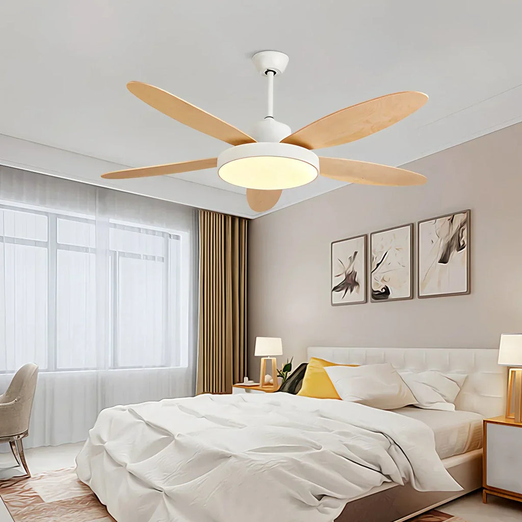 Moderner Deckenventilator mit 5 Flügeln und Lampe fürs Wohnzimmer | Desfino