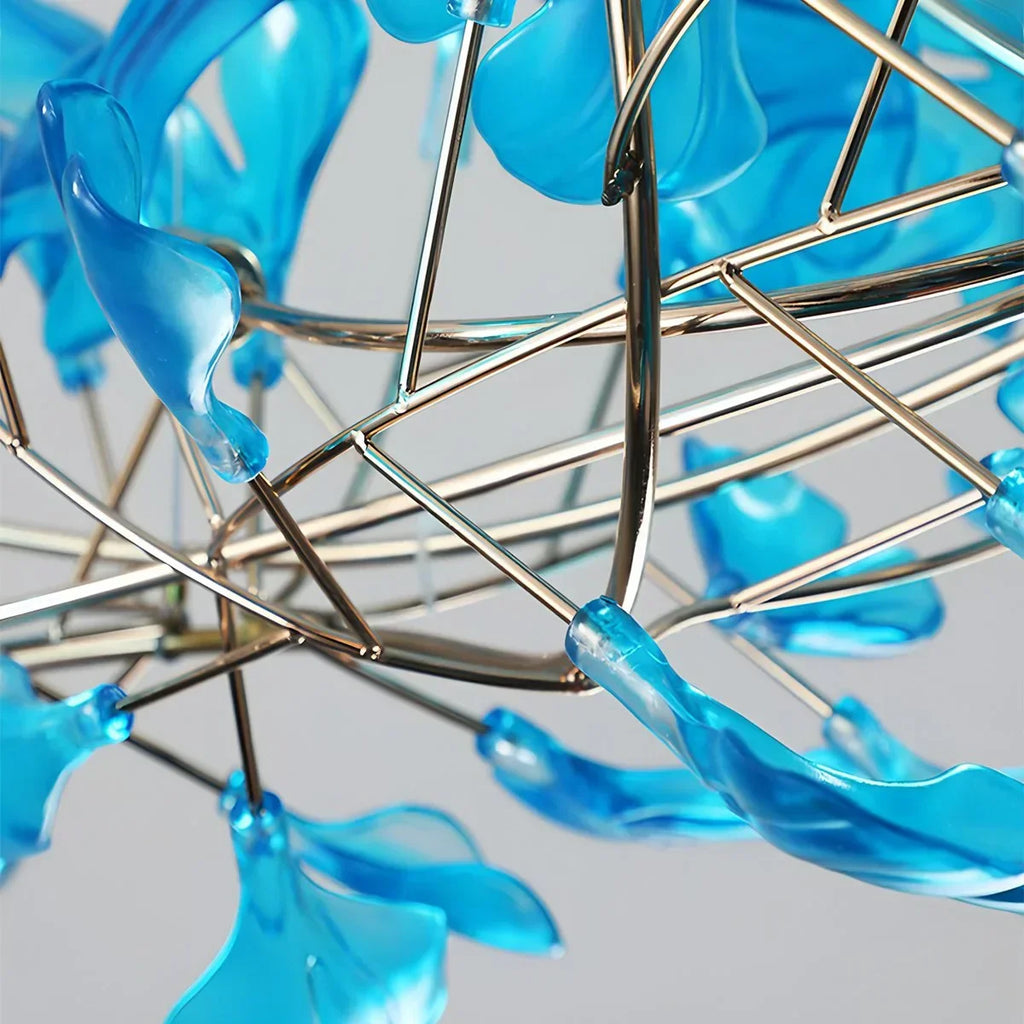 Kronleuchter mit Ginkgoblättern aus Acrylglas für den Essbereich | Desfino
