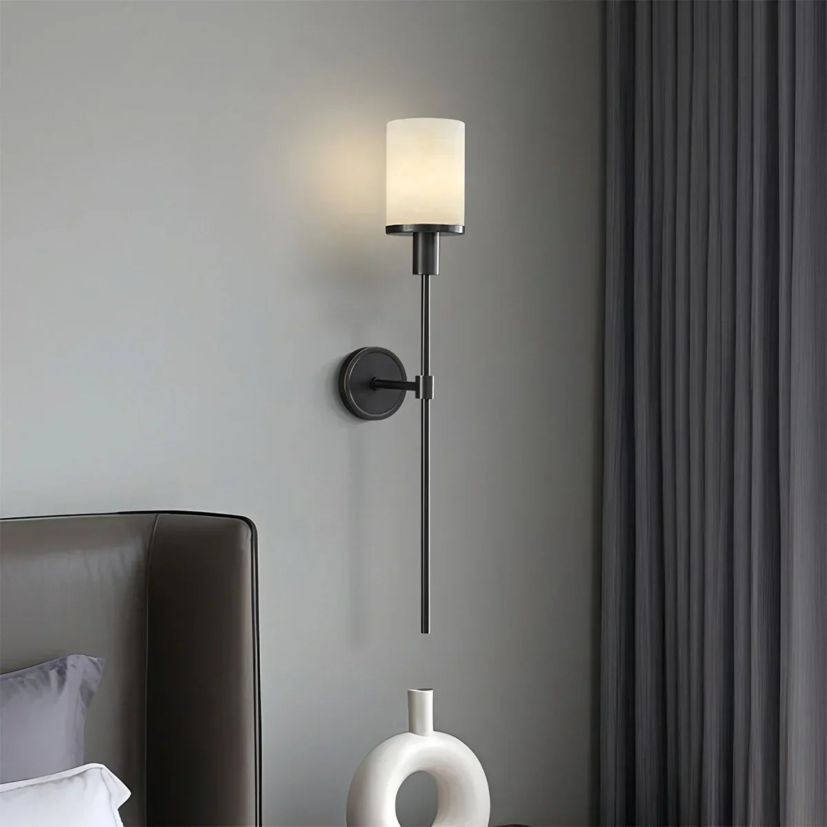 Wandleuchte mit Alabaster-Säulenkerze | Desfino