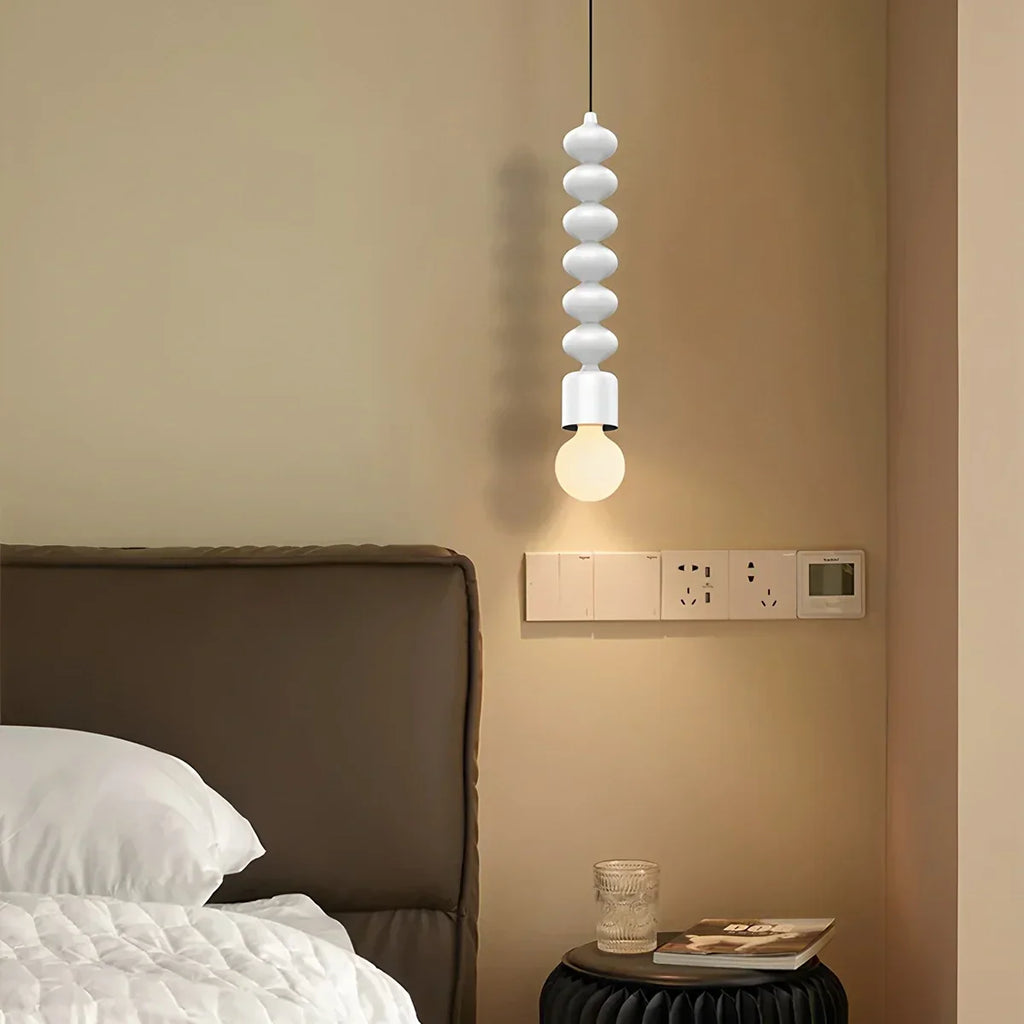 Bauhaus-Perlen-Hängeleuchte für das Schlafzimmer | Desfino