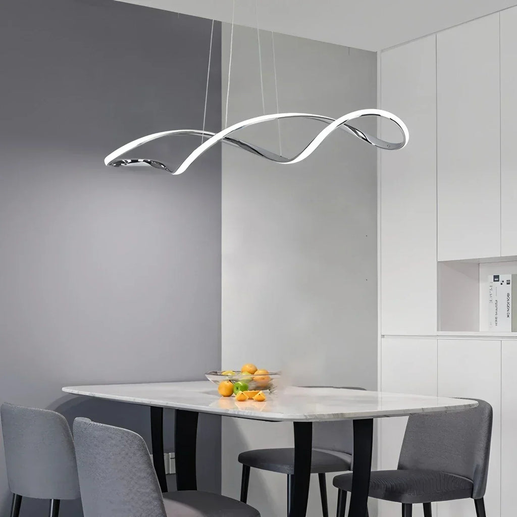 Lineare Pendelleuchte mit gedrehtem Design für das Esszimmer | Desfino