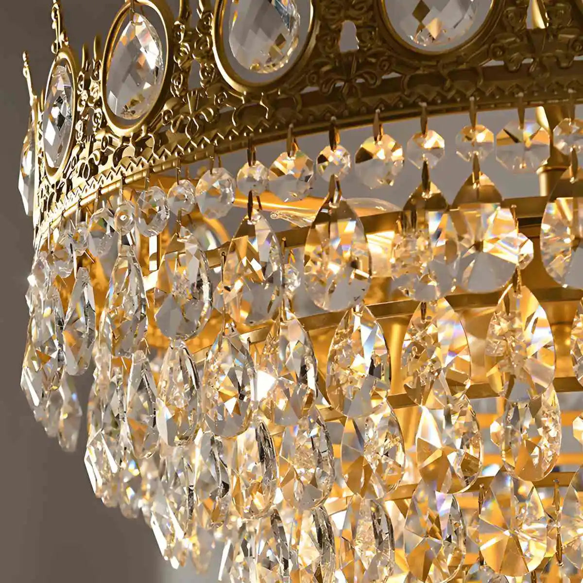 Französischer Retro-Kristallkronleuchter für das Esszimmer | Desfino