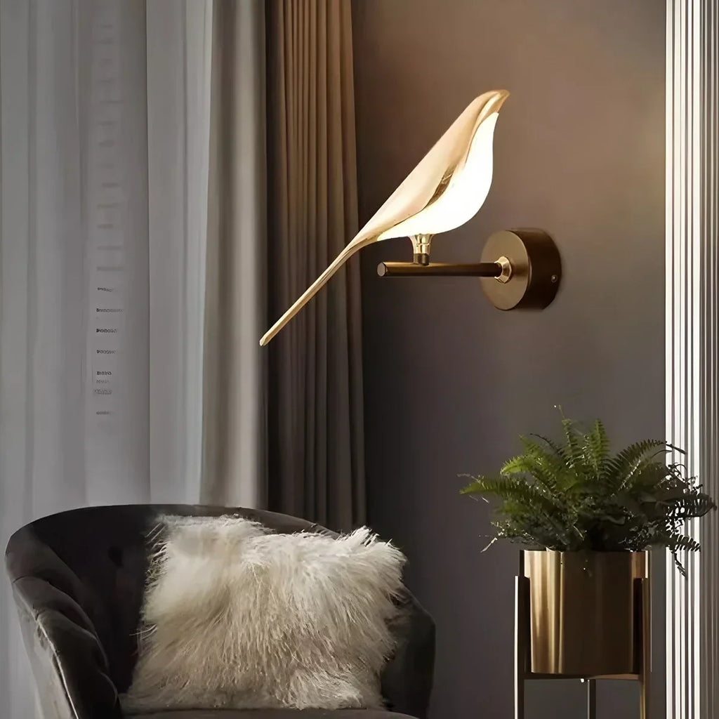 Wandleuchte mit goldenen Vögeln für das Schlafzimmer | Desfino