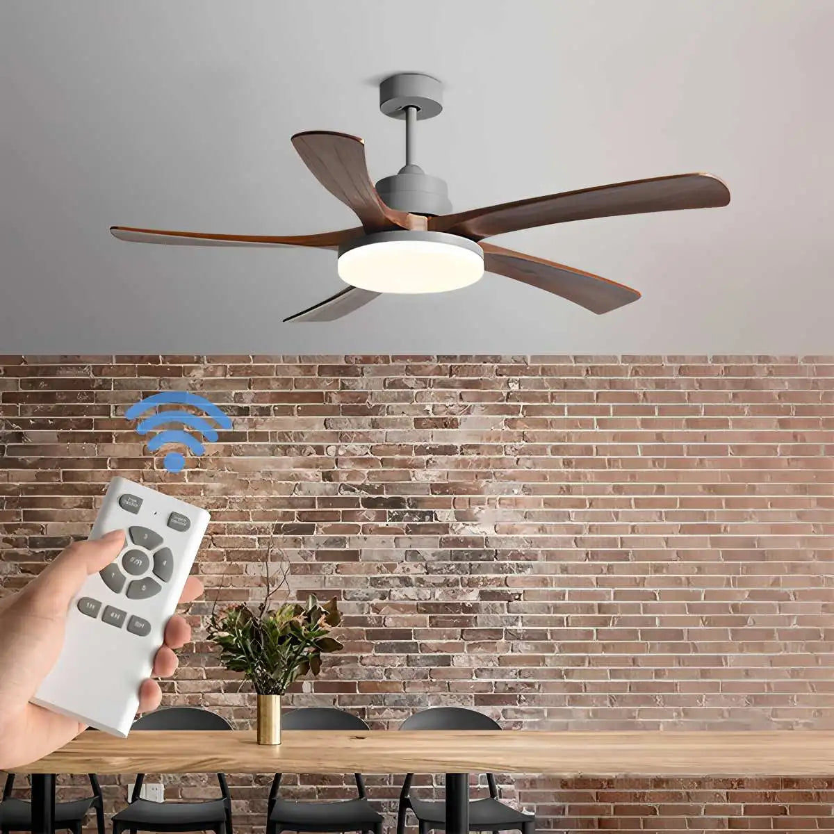 Deckenventilator mit Leuchte „High Wind“ aus Holz | Desfino