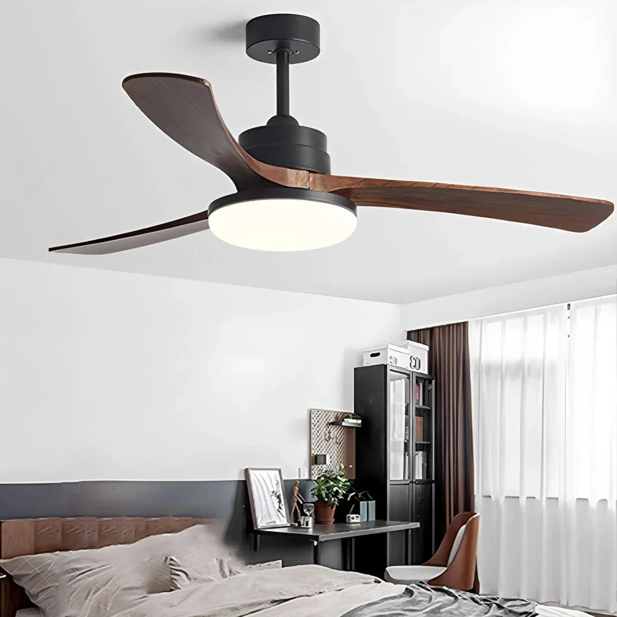 Deckenventilator mit Leuchte „High Wind“ aus Holz | Desfino