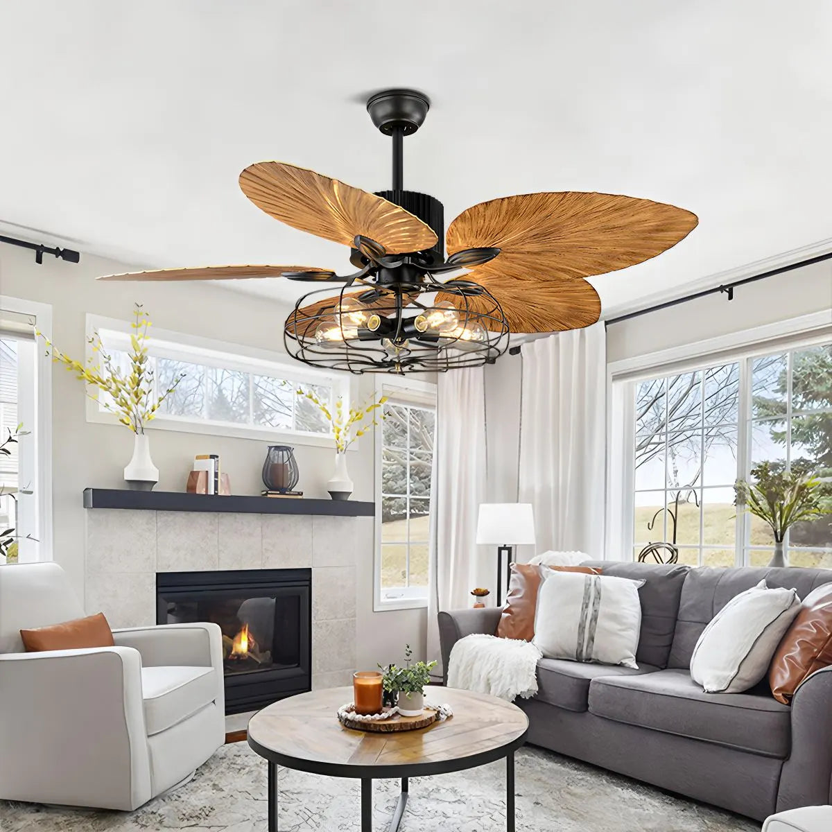 Deckenventilator mit Leuchte und tropischen Palmenblättern im Industriestil | Desfino