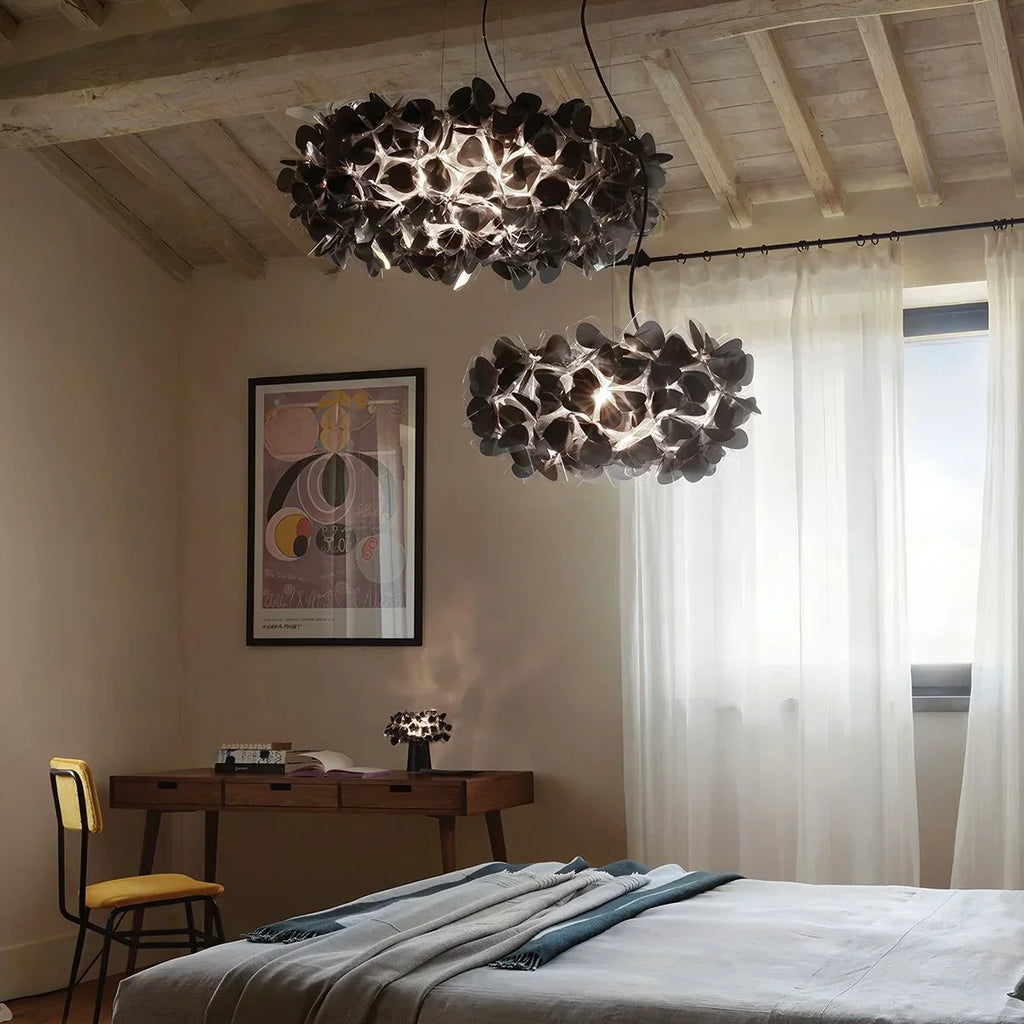 Kreativer italienischer Blütenblatt-Kronleuchter fürs Schlafzimmer | Desfino