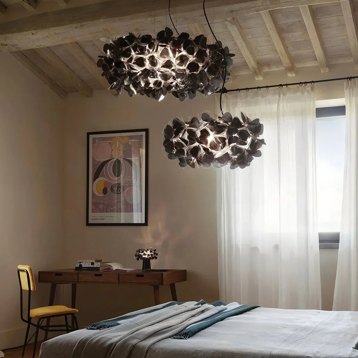 Kreativer italienischer Blütenblatt-Kronleuchter fürs Schlafzimmer | Desfino