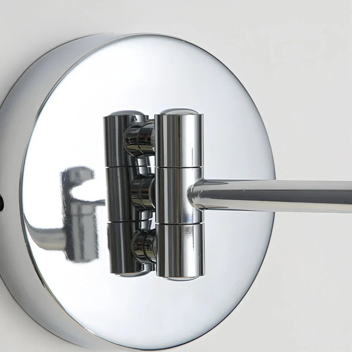 Lola Adjustable Arm Plug-in Wall Lamp | Desfino