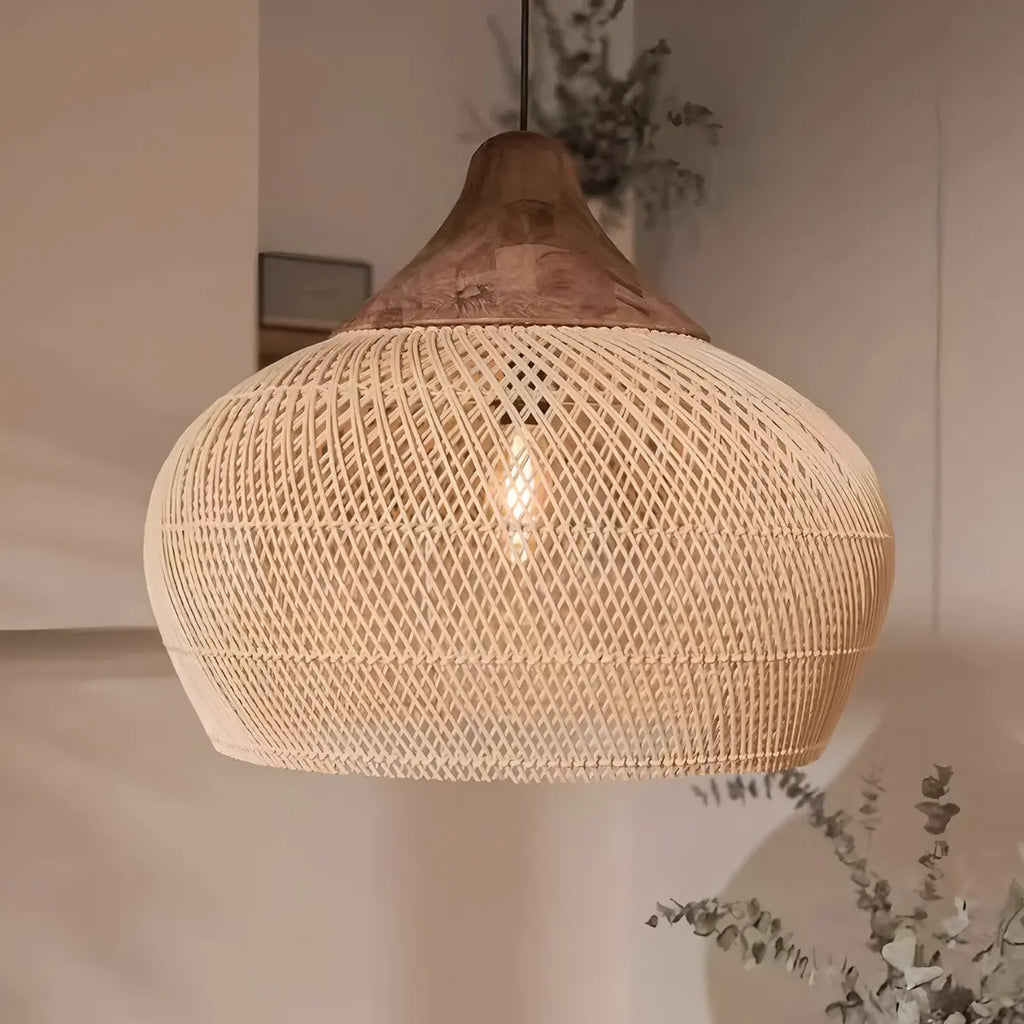 Pendelleuchte im Rattanstil für das Esszimmer | Desfino