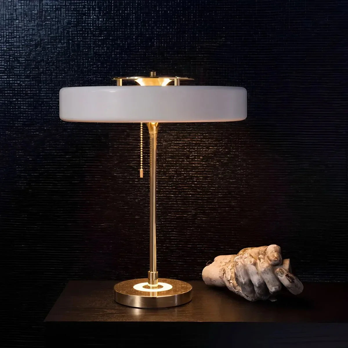Mid-Century Round Table Lamp with Pull Chain | Desfino