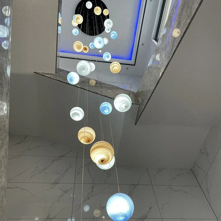 Moderner 3D-Himmelskronleuchter mit Mondmotiv für den Dachboden | Desfino