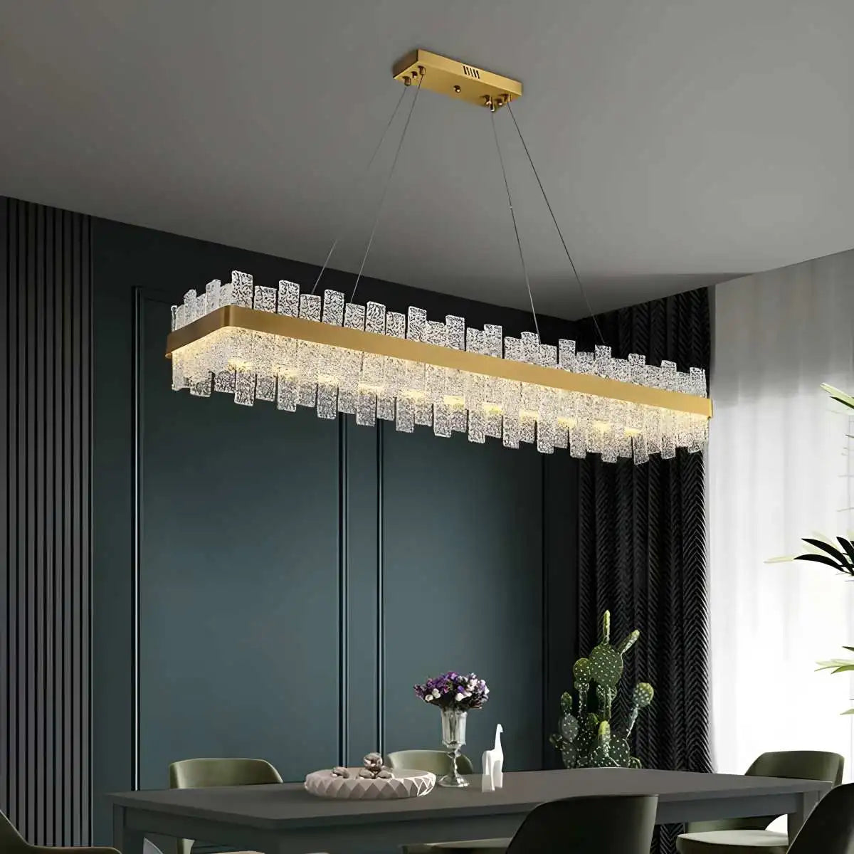 Moderner Kronleuchter aus mattiertem Glas und Kristall | Desfino