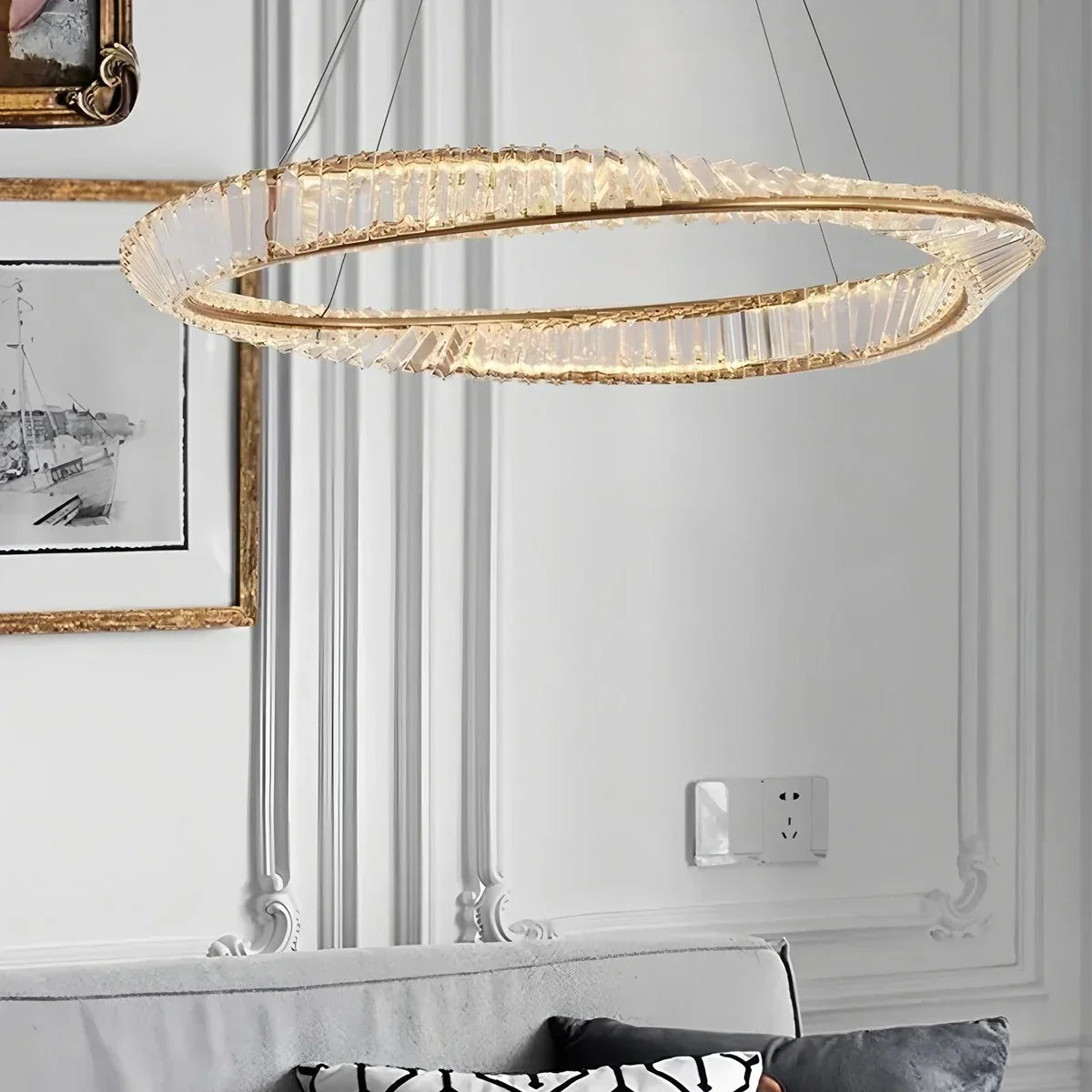 Moderner luxuriöser Ringkronleuchter aus Metall und Glas | Desfino