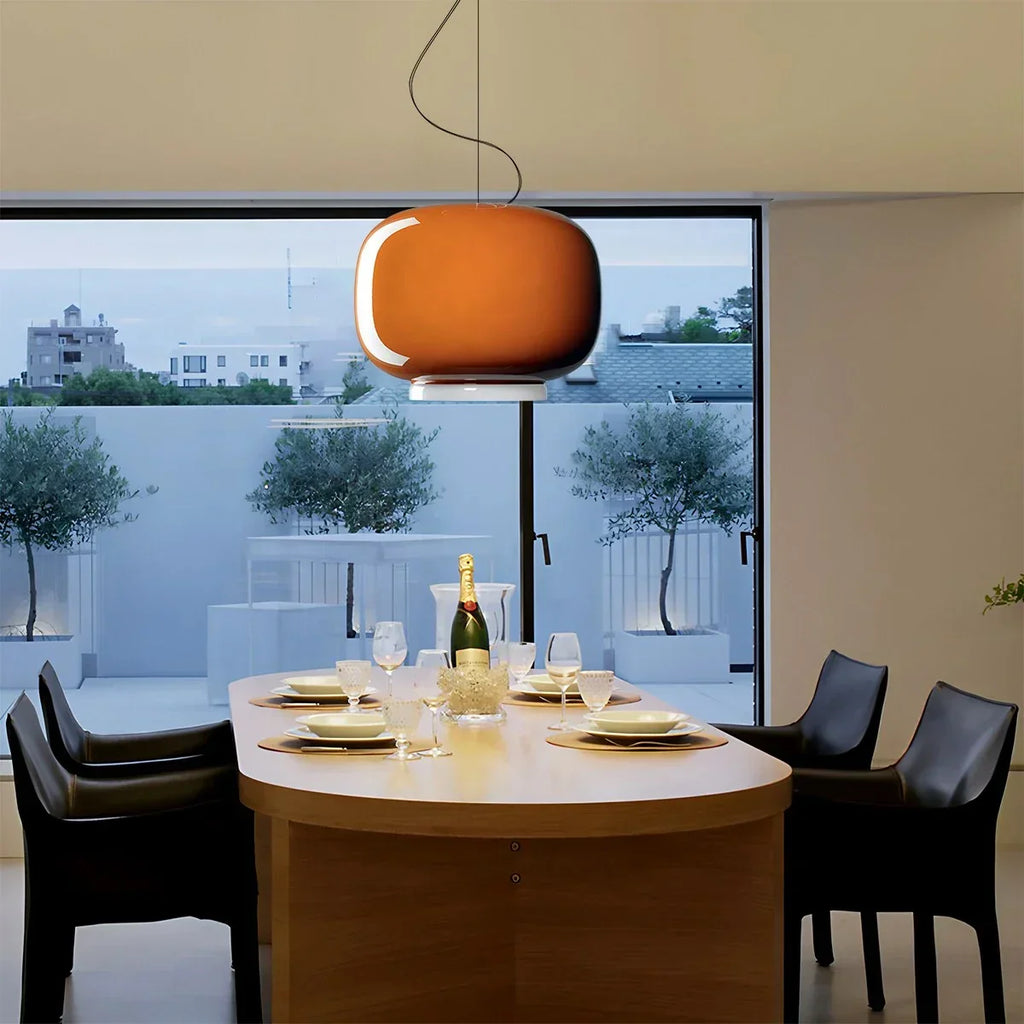 Moderne Pendelleuchte als Laterne aus farbigem Glas | Desfino