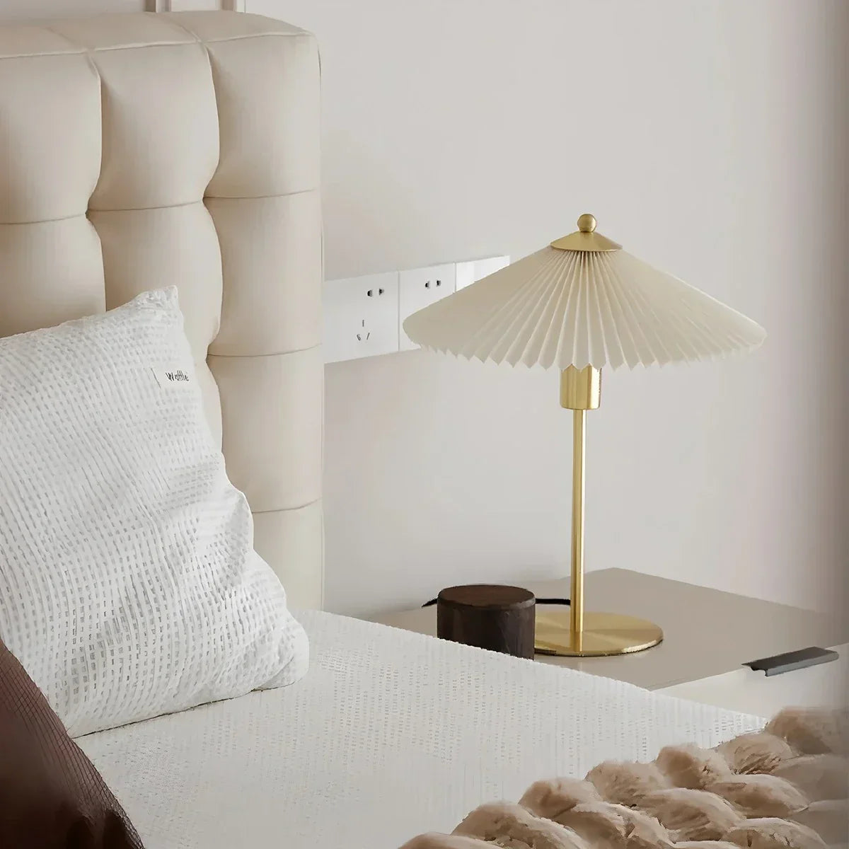 Perla Pleated Table Lamp for Bedroom | Desfino