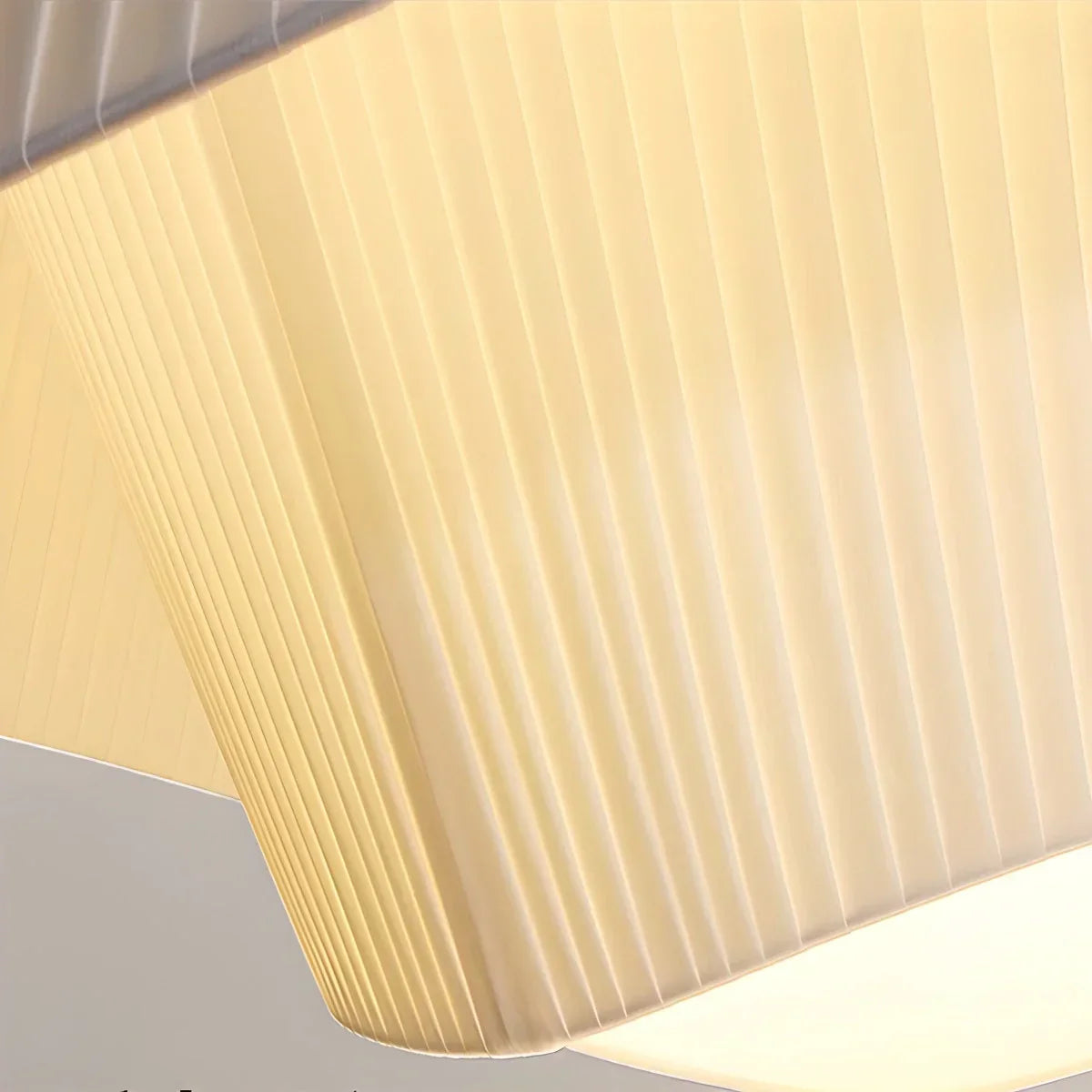 Pendelleuchte mit plissiertem Stoff-Trommelschirm für moderne Innenräume | Desfino