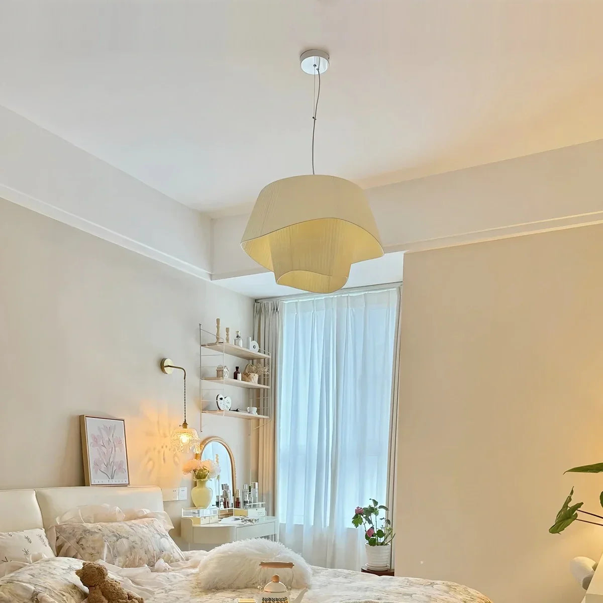 Pendelleuchte mit plissiertem Stoff-Trommelschirm für moderne Innenräume | Desfino