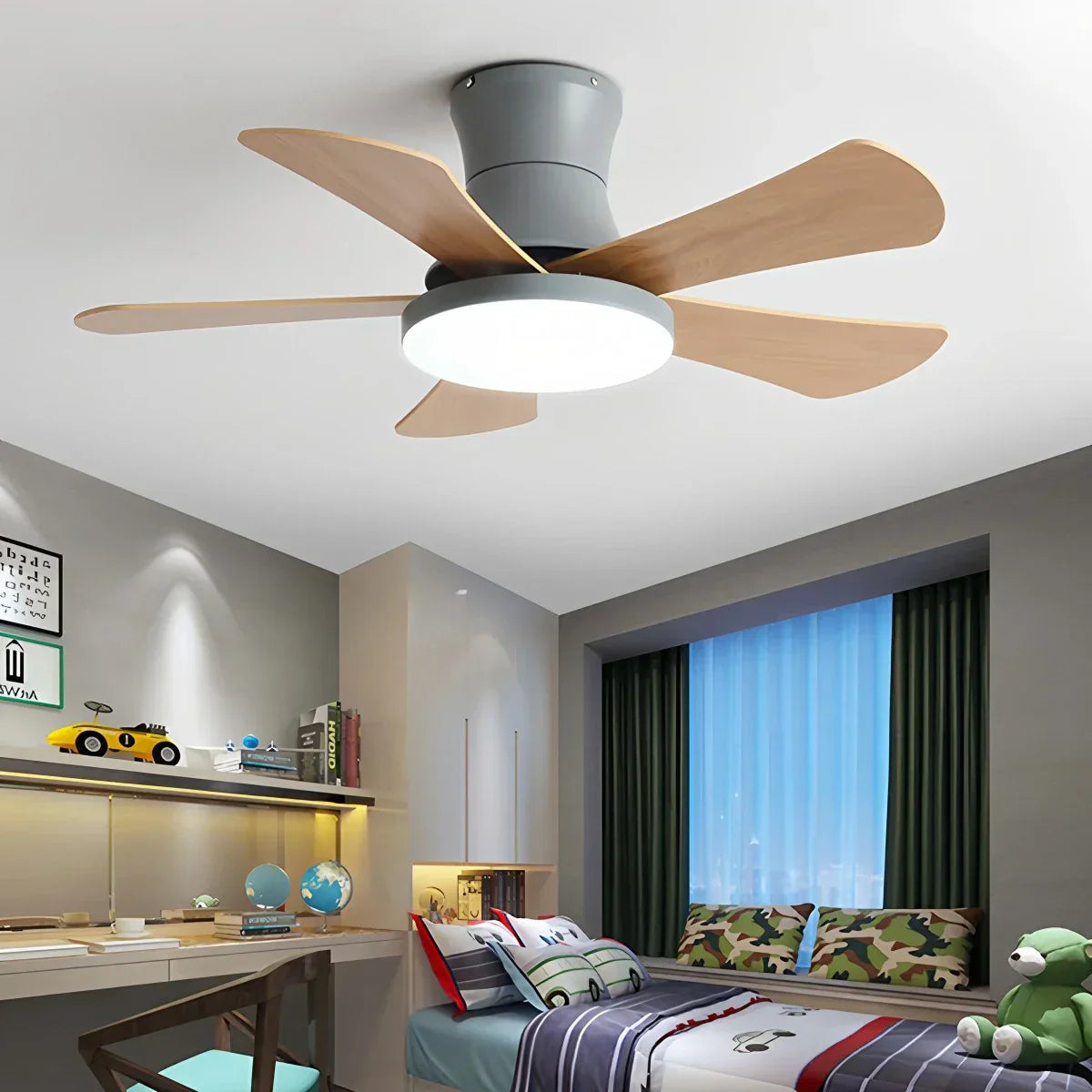 Skandinavischer Deckenventilator mit niedrigem Profil und Licht | Desfino
