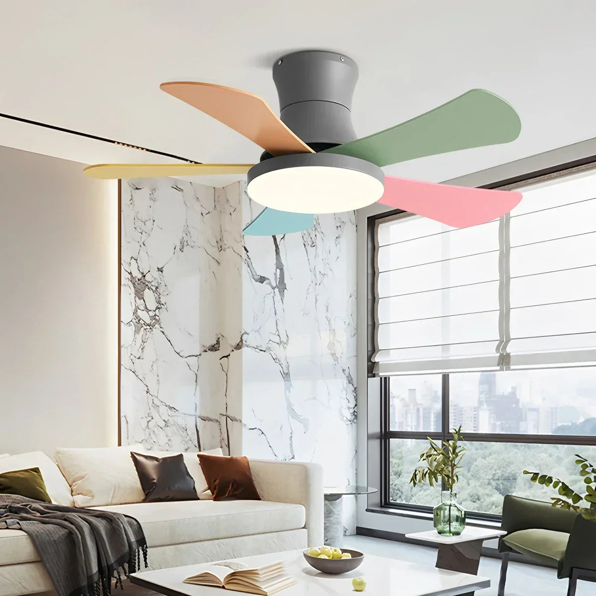 Skandinavischer Deckenventilator mit niedrigem Profil und Licht | Desfino