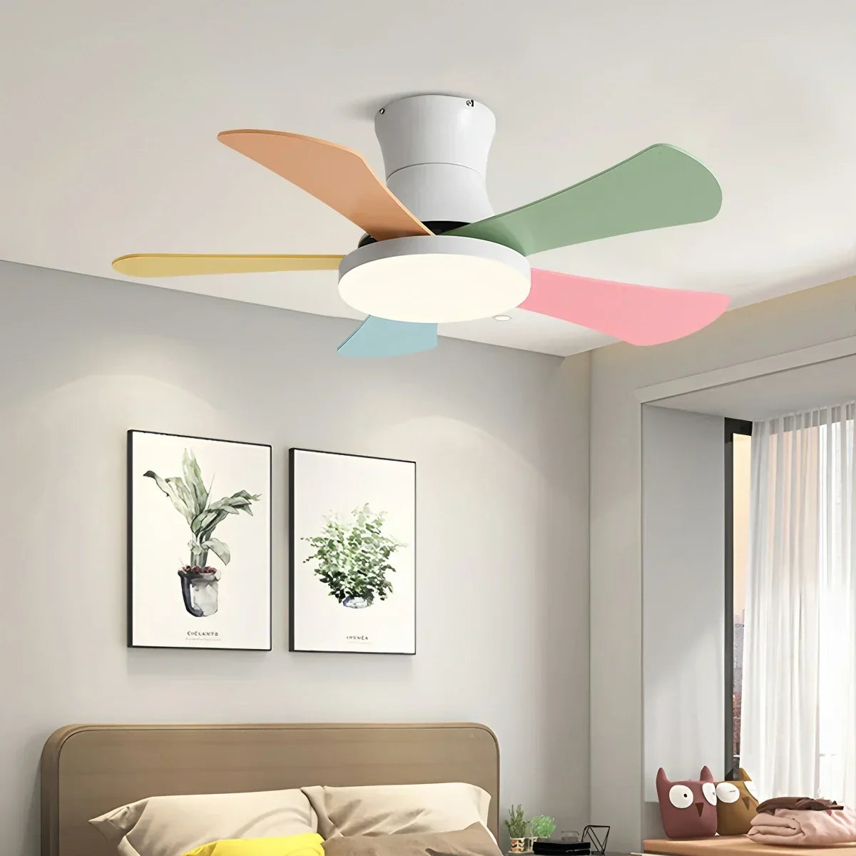 Skandinavischer Deckenventilator mit niedrigem Profil und Licht | Desfino