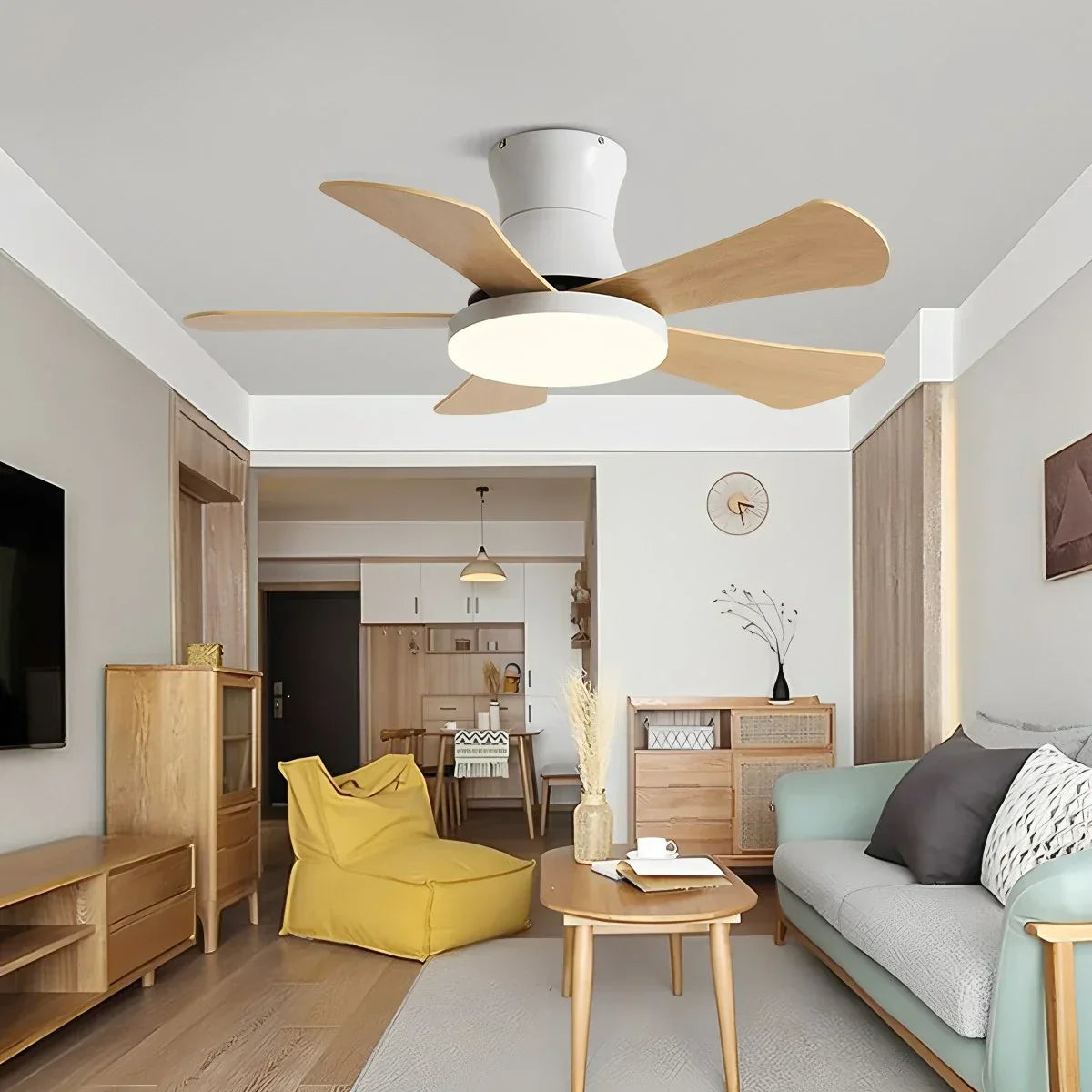 Skandinavischer Deckenventilator mit niedrigem Profil und Licht | Desfino