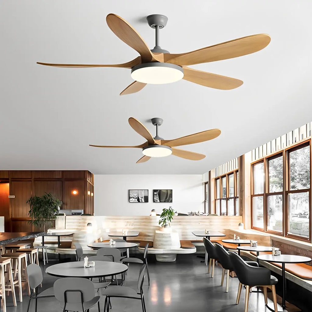 Deckenventilator mit 5 Holzblättern und Licht | Desfino