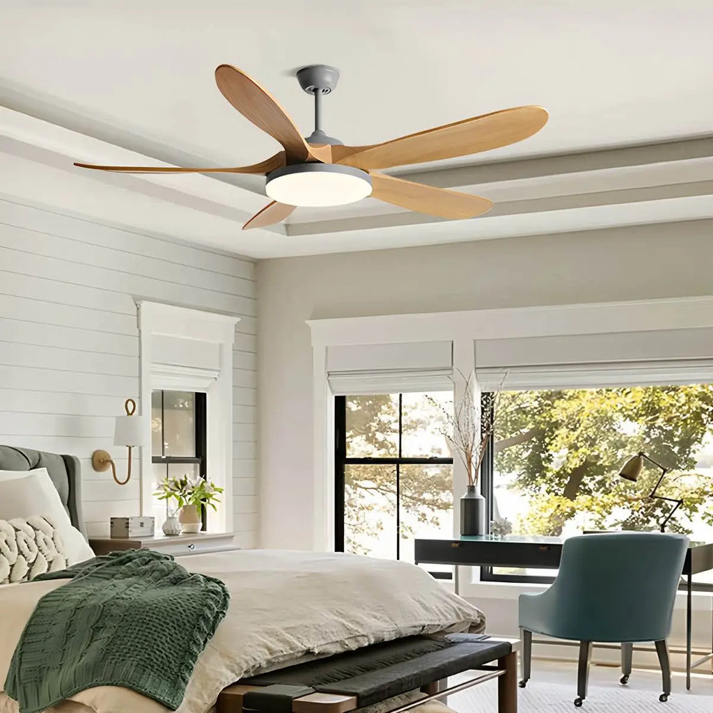 Deckenventilator mit 5 Holzblättern und Licht | Desfino