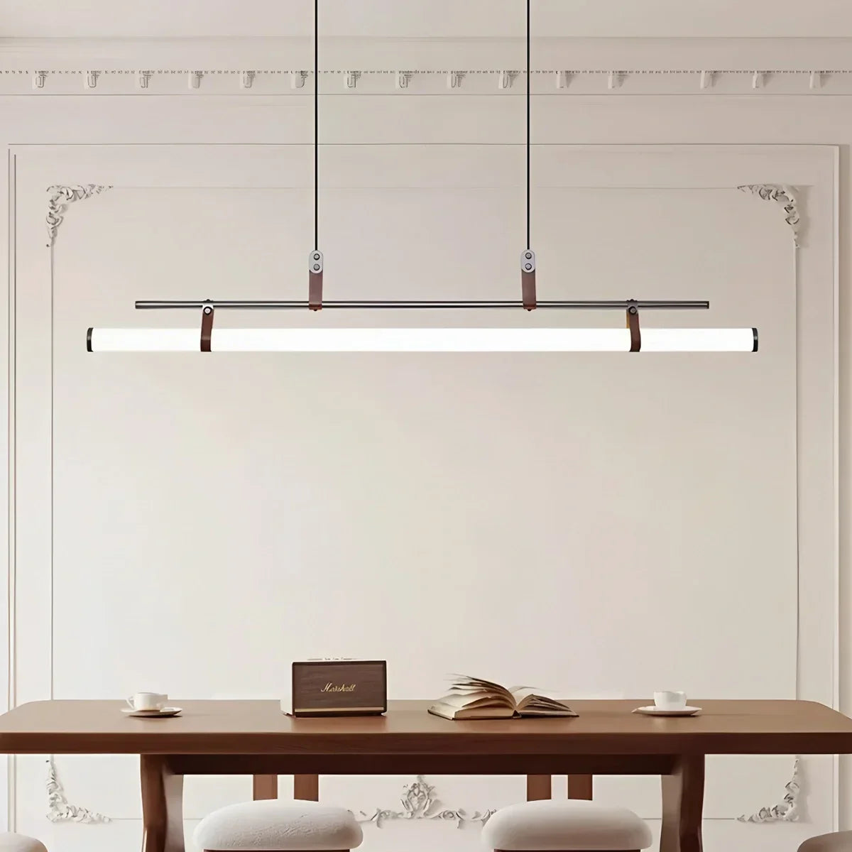 Lineare LED-Pendelleuchte Solin für den Essbereich | Desfino