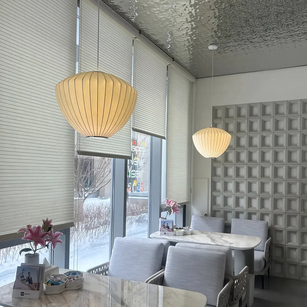 Vintage-LED-Pendelleuchte aus Seide in Laternenform | Desfino