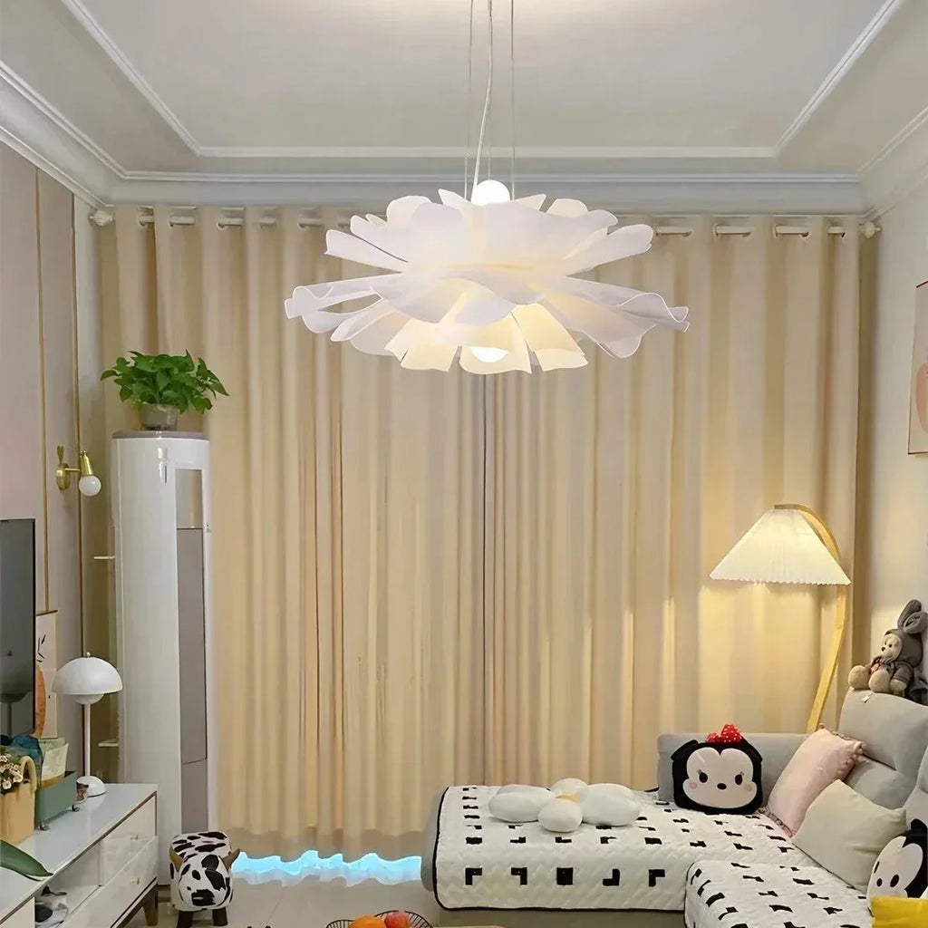 Weiße Blumen-Pendelleuchte für das Wohnzimmer | Desfino