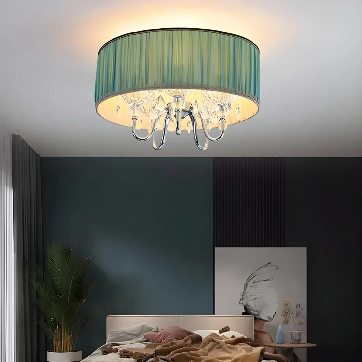 Alloy Luxury Crystal  Pendant Light for Living Room | Desfino