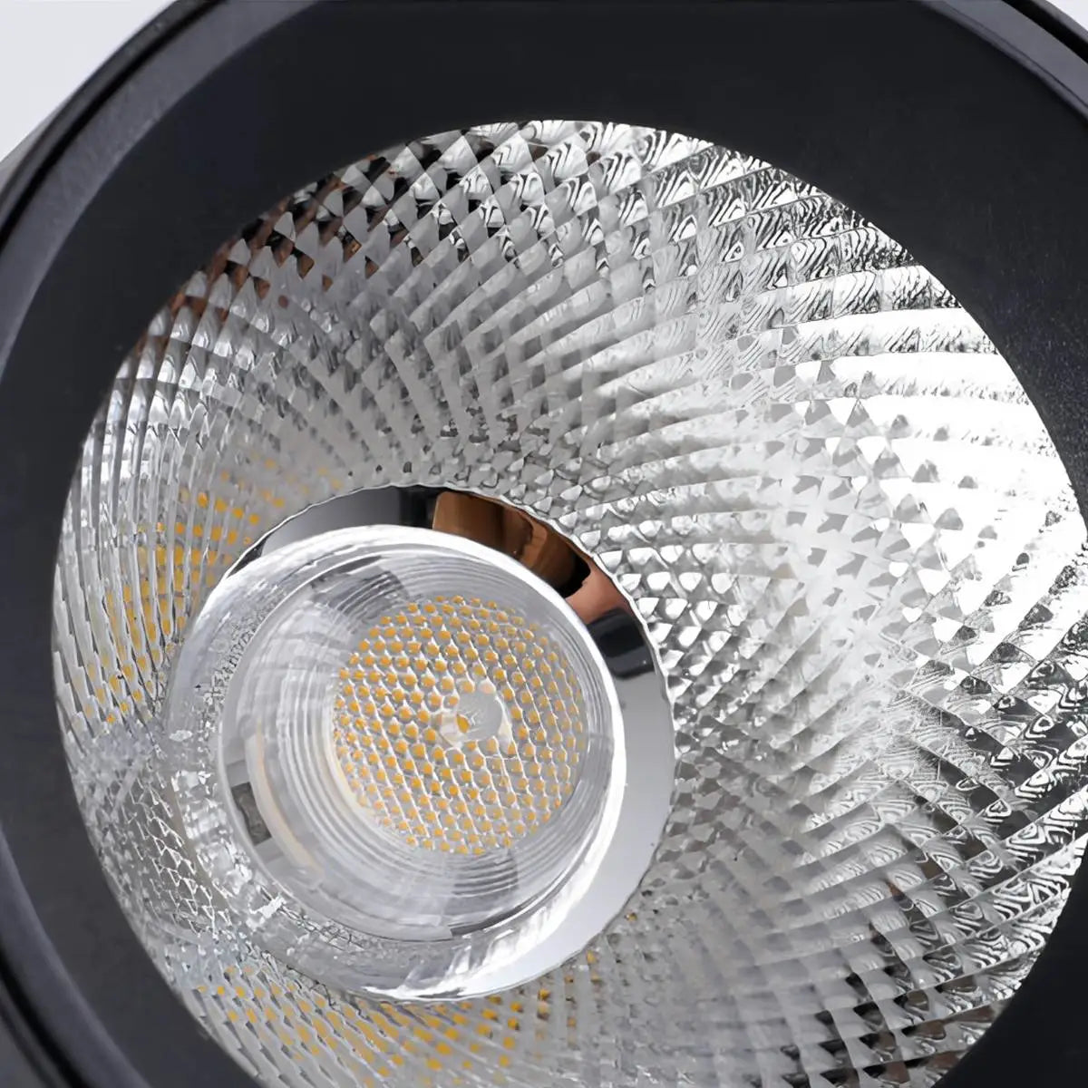 Zusammenklappbarer, verstellbarer LED-Deckenstrahler | Desfino