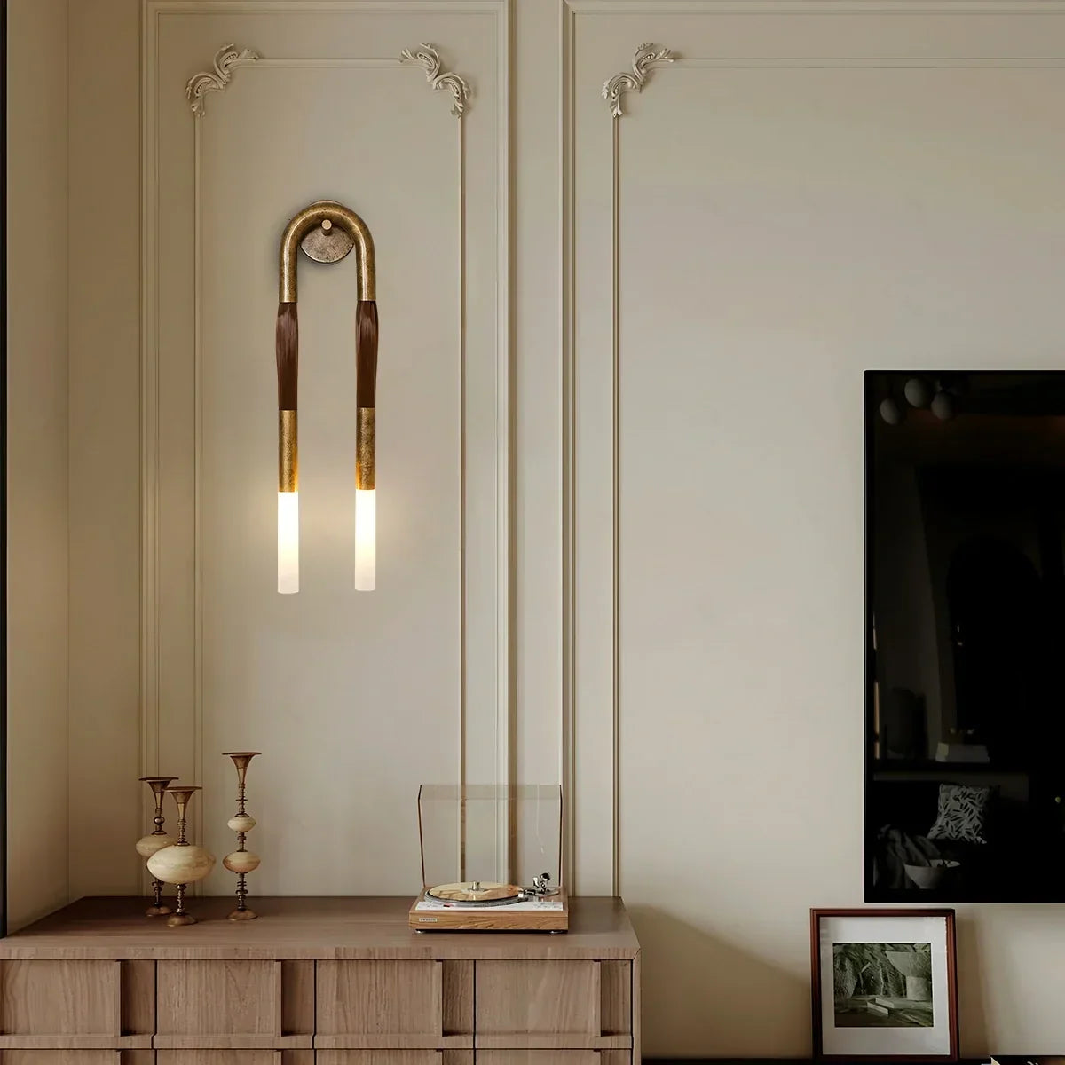 Horsehair U-Shaped Wall Lamp | Desfino