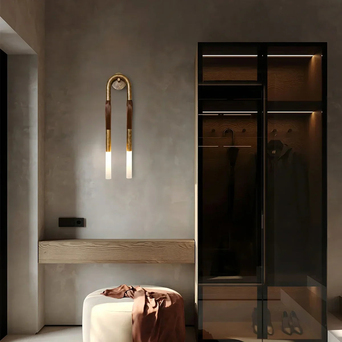Horsehair U-Shaped Wall Lamp | Desfino
