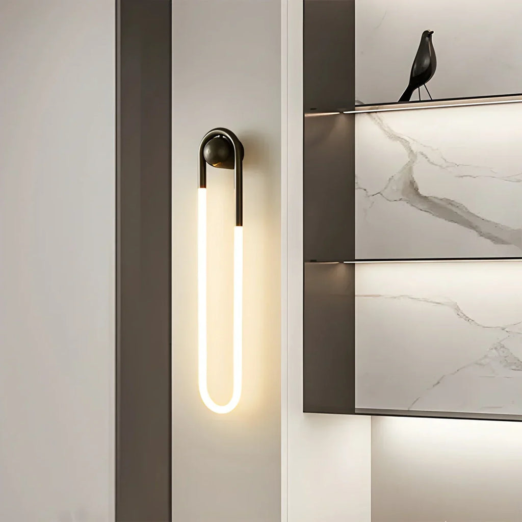 Ovale Messing-Wandleuchte für das Wohnzimmer | Desfino