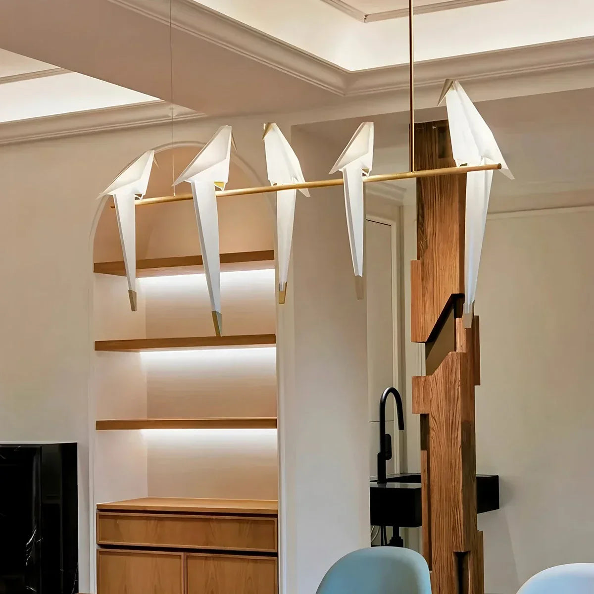 Kronleuchter mit Papierkranich für das Esszimmer | Desfino